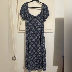 Dizzy Blue and White Patterned Midi Dress